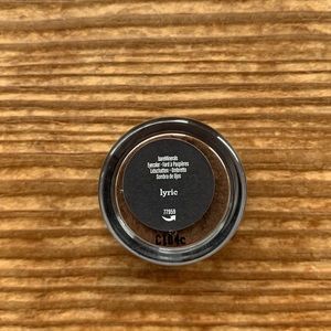 🎉HP🎉 New Lyric Eyeshadow Bare Minerals